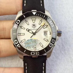 Aquaracer Calibre 5 WAY211A.FC6362 HBB V6F SS White Dial Swiss 2824