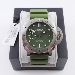 Luminor Submersible 42mm PAM1055 Verde Militare VSF SS Green Dial Swiss P900