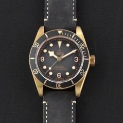 Heritage Black Bay Bronze XF V3 Bronze Anthracite Dial Swiss MT5601 (Free Strap)