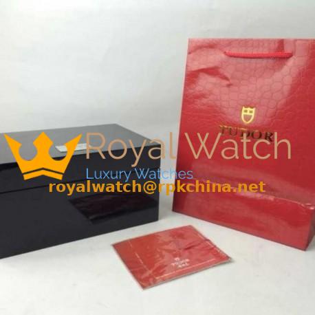 Replica Tudor Box Set